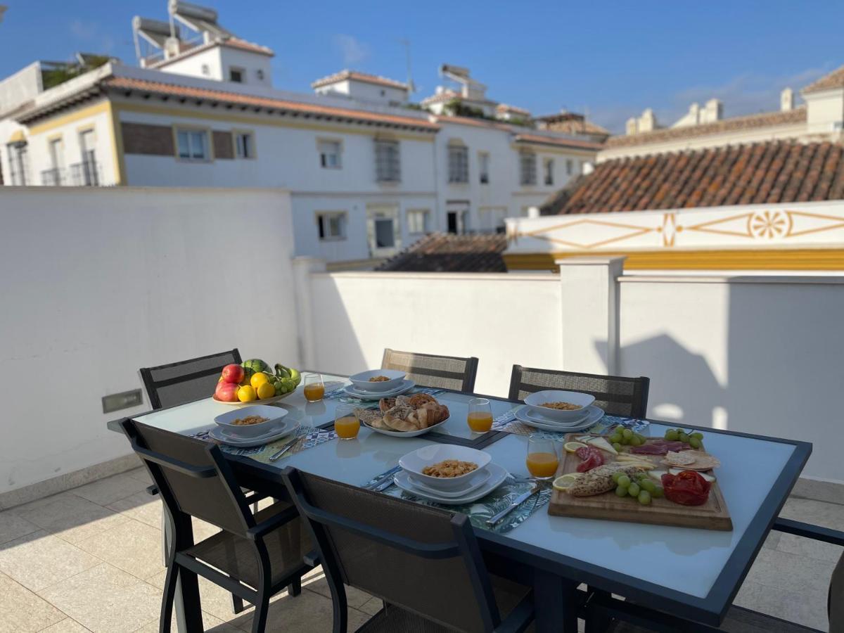 Hébergement de vacances New Townhouse In The Heart Of With Jacuzzi